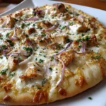 Garlic Alfredo Chicken Pizza – Creamy, Cheesy & Irresistible!