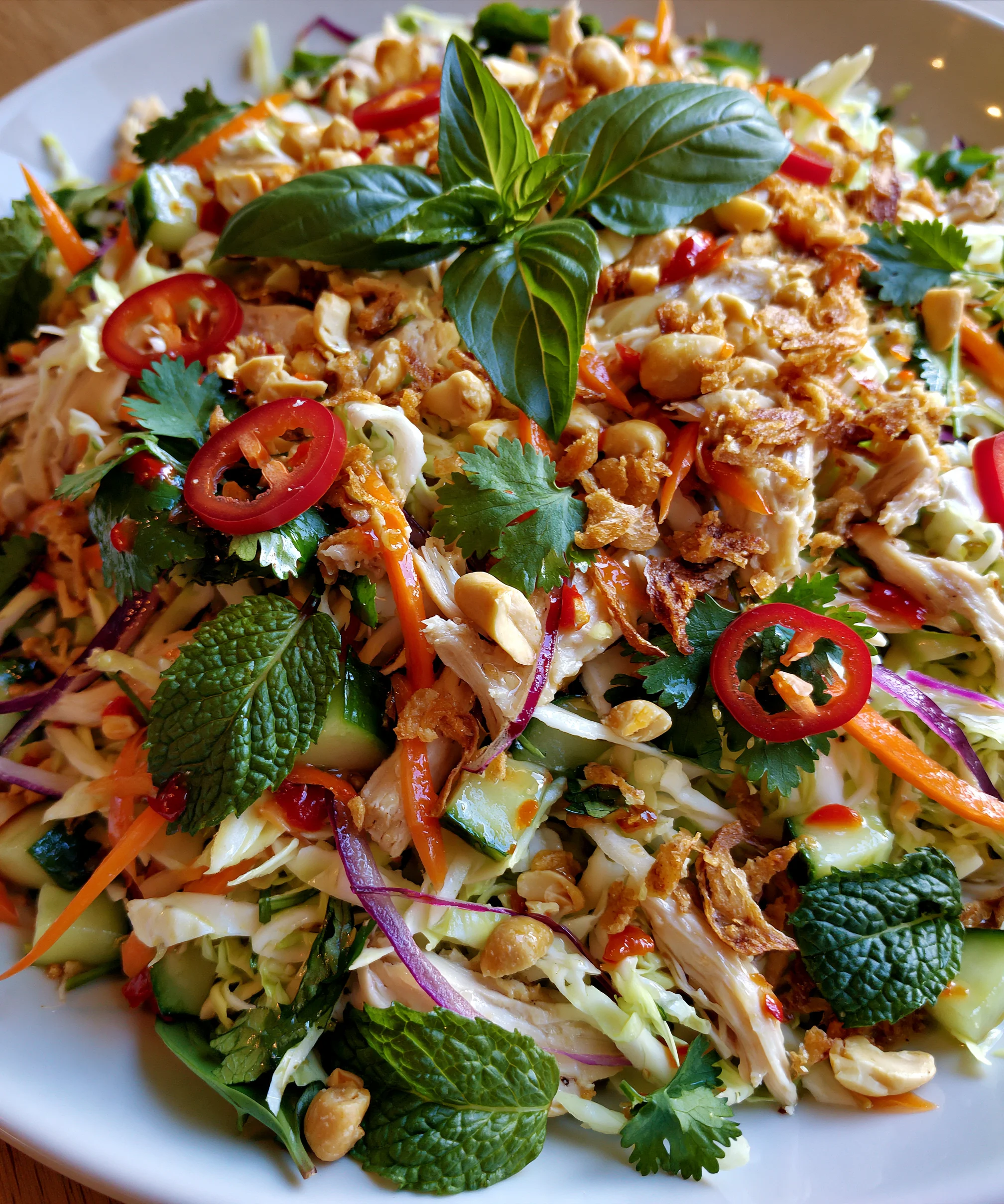 Vietnamese Chicken Salad – Fresh, Crunchy & Bursting with Bright Flavor!