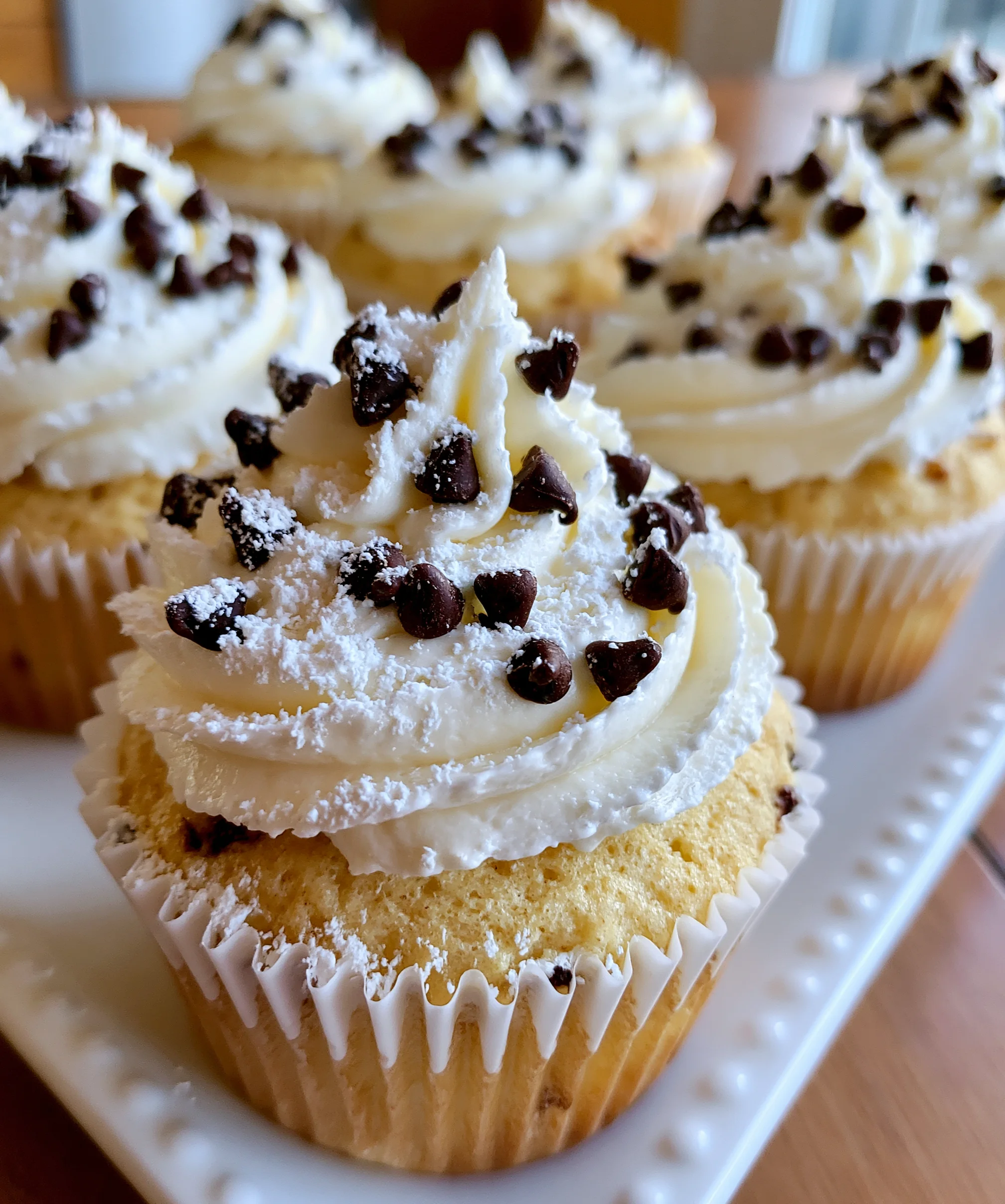 Cannoli Cupcakes – Creamy, Sweet & Inspired by the Classic Italian Dessert!