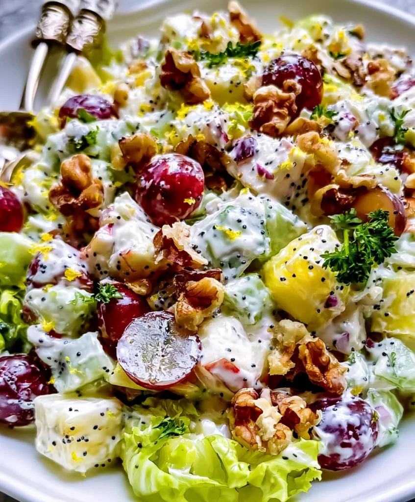 Waldorf Salad – Crisp, Creamy & Bursting with Fresh Flavor!